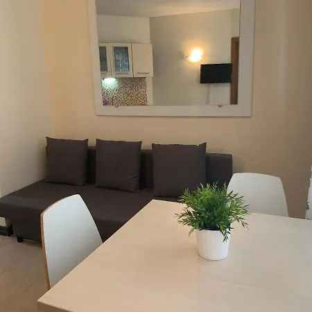 Pearl Apartment